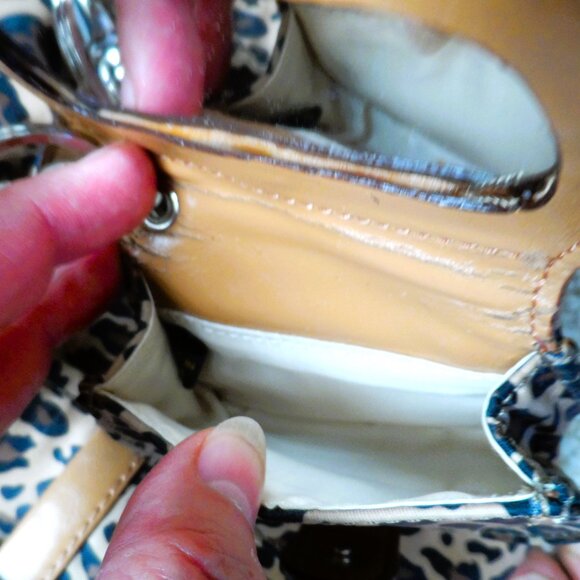 Nine West- crossbody bag - NEW - Picture 9 of 9